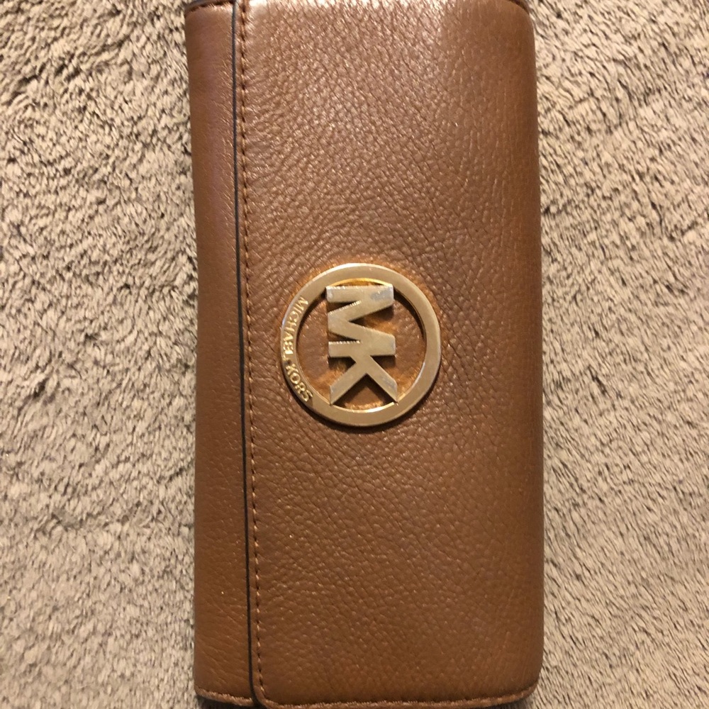 Michael kors wallet